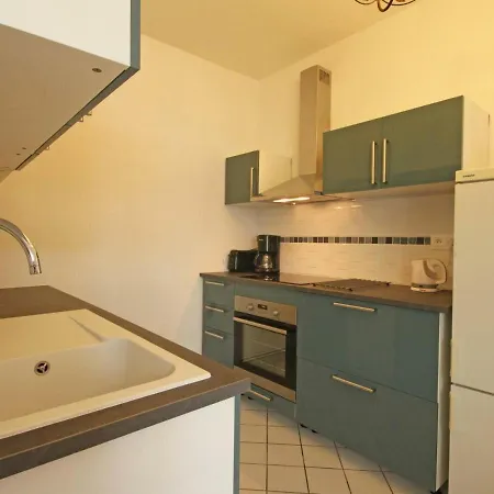 Maison Independante Avec Jardin, Haras Et Equipements Inclus - Fr-1-497-43
