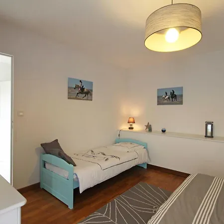 Maison Independante Avec Jardin Chez Cavaliere, Animaux Acceptes - Fr-1-497-43 펜션 Montabard